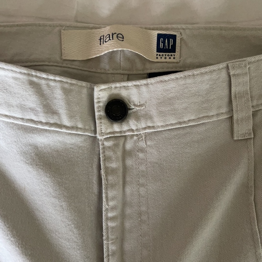 Capris - Picture 2 of 2